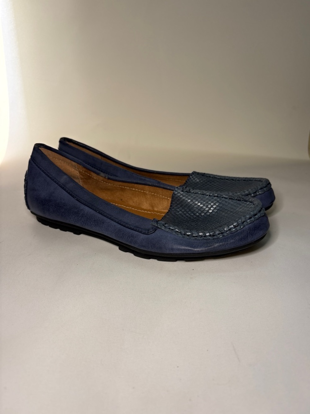 BARE TRAPS Kieran Women's Black Leather Driving Loafers Size 10